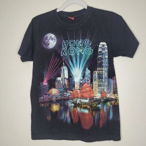 Youth Hong Kong black big landscape city scene front and back graphic shirt med